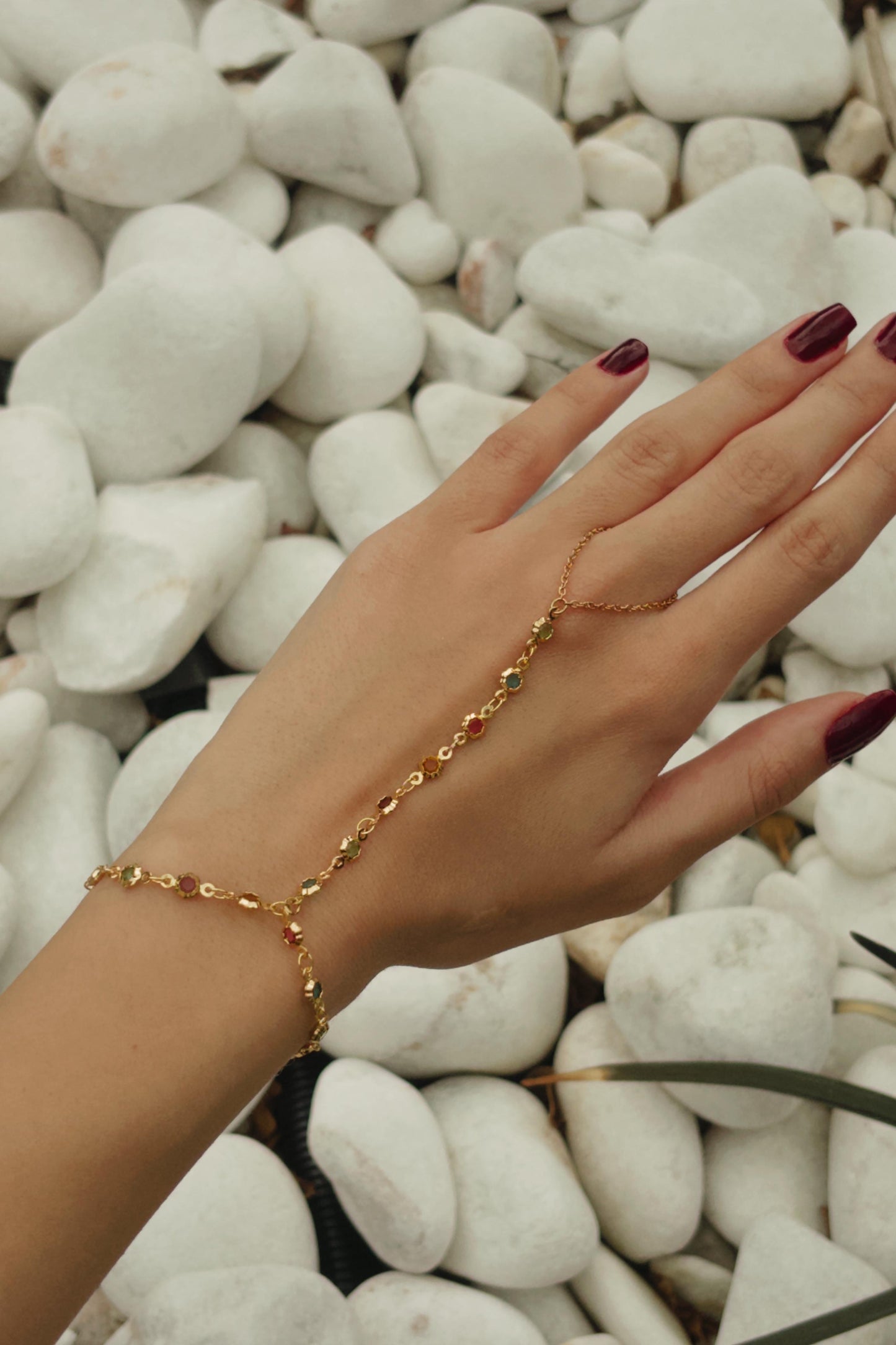 RENKLİ TAŞLI ŞAHMERAN