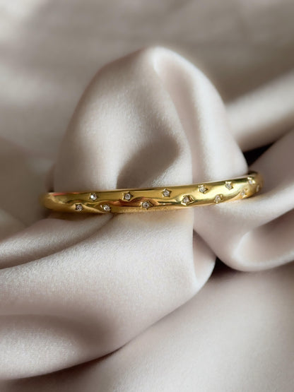 AÇIK YILDIZ TAŞLI KELEPÇE