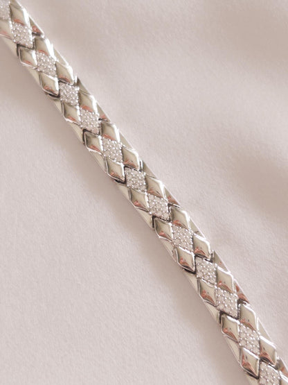 STRAIGHT SILVER | VIP