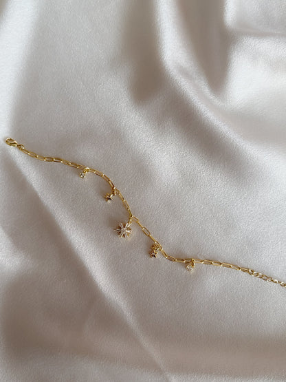 KAR TANESİ TAŞLI BİLEKLİK