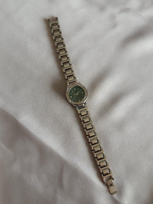 TAŞLI YEŞİL KADRAN SAAT SILVER