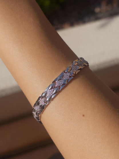 STRAIGHT SILVER | VIP