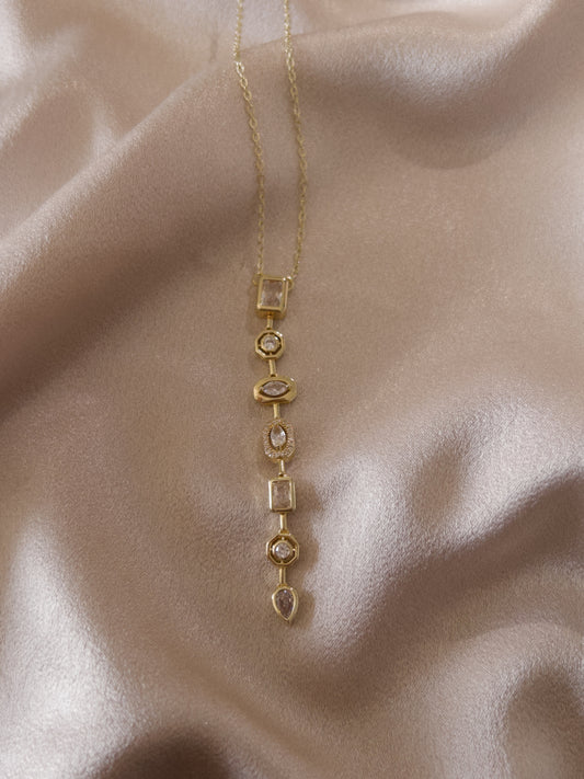 7 ELEMENT BEYAZ Y KOLYE